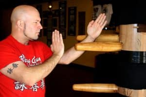 wooden dummy muk yan jong training